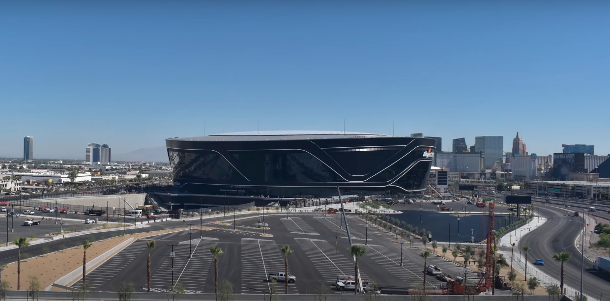 Raiders Allegiant Stadium - Must-see 4K time-lapse movie 